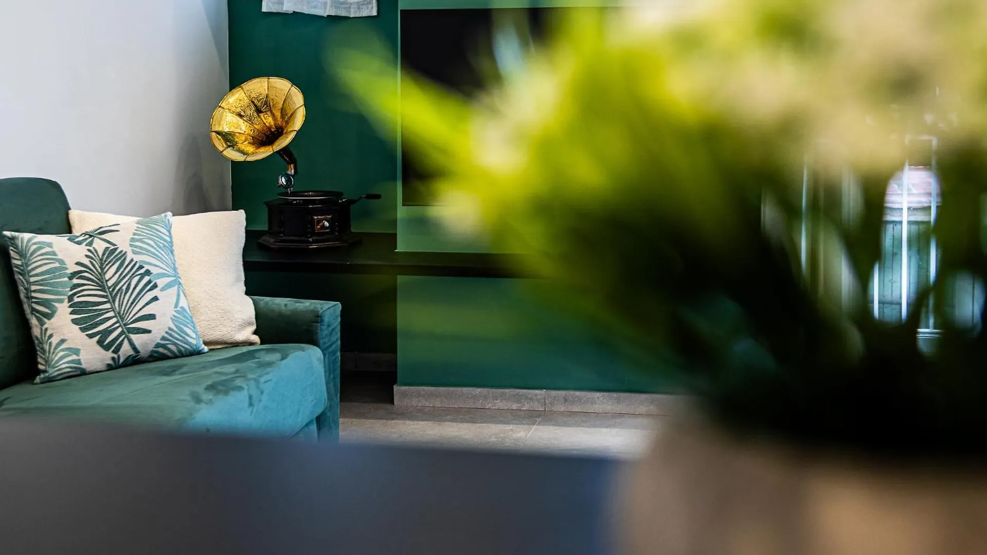 Alyde Apartments Naples 0*,  Italy