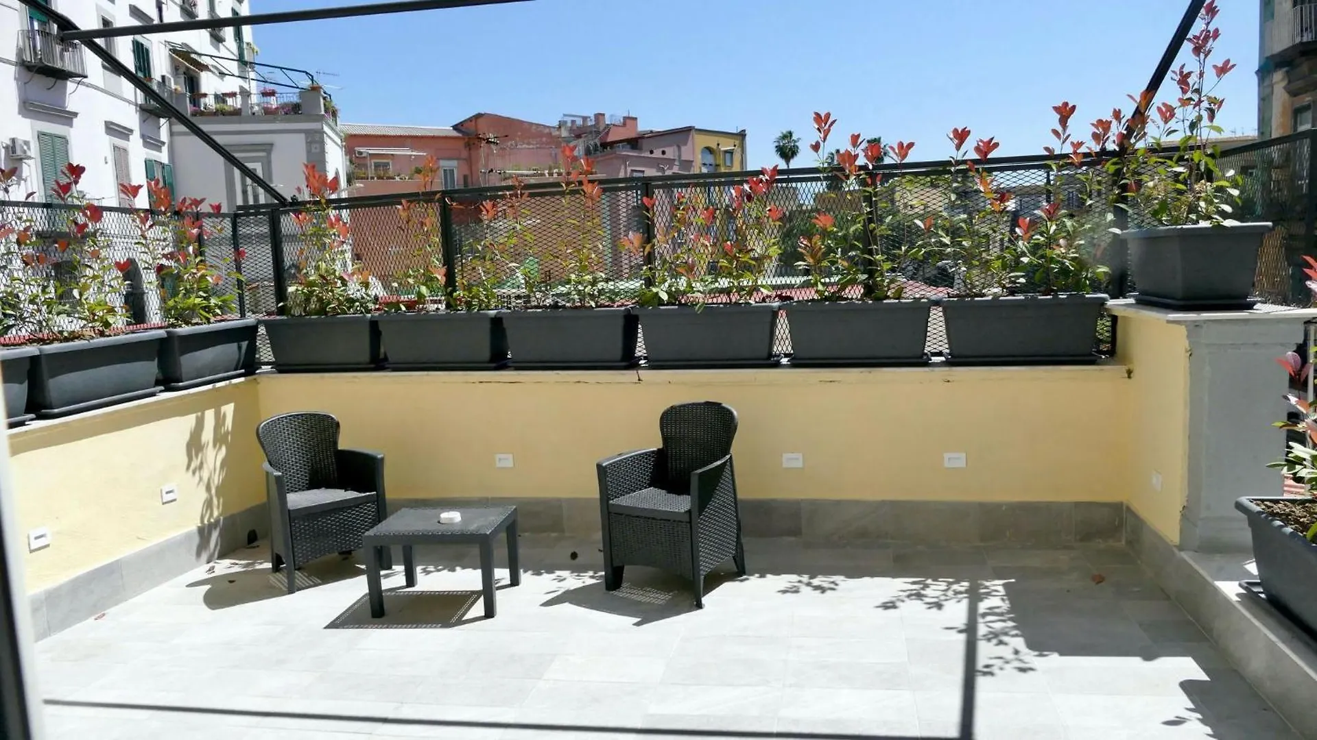 Alyde Apartments Naples Italy