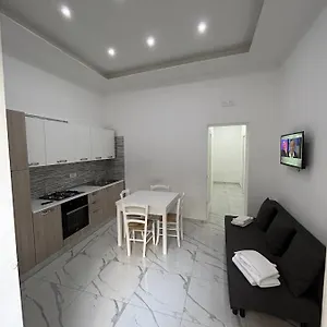 Apartment Lavinaio's House, Naples