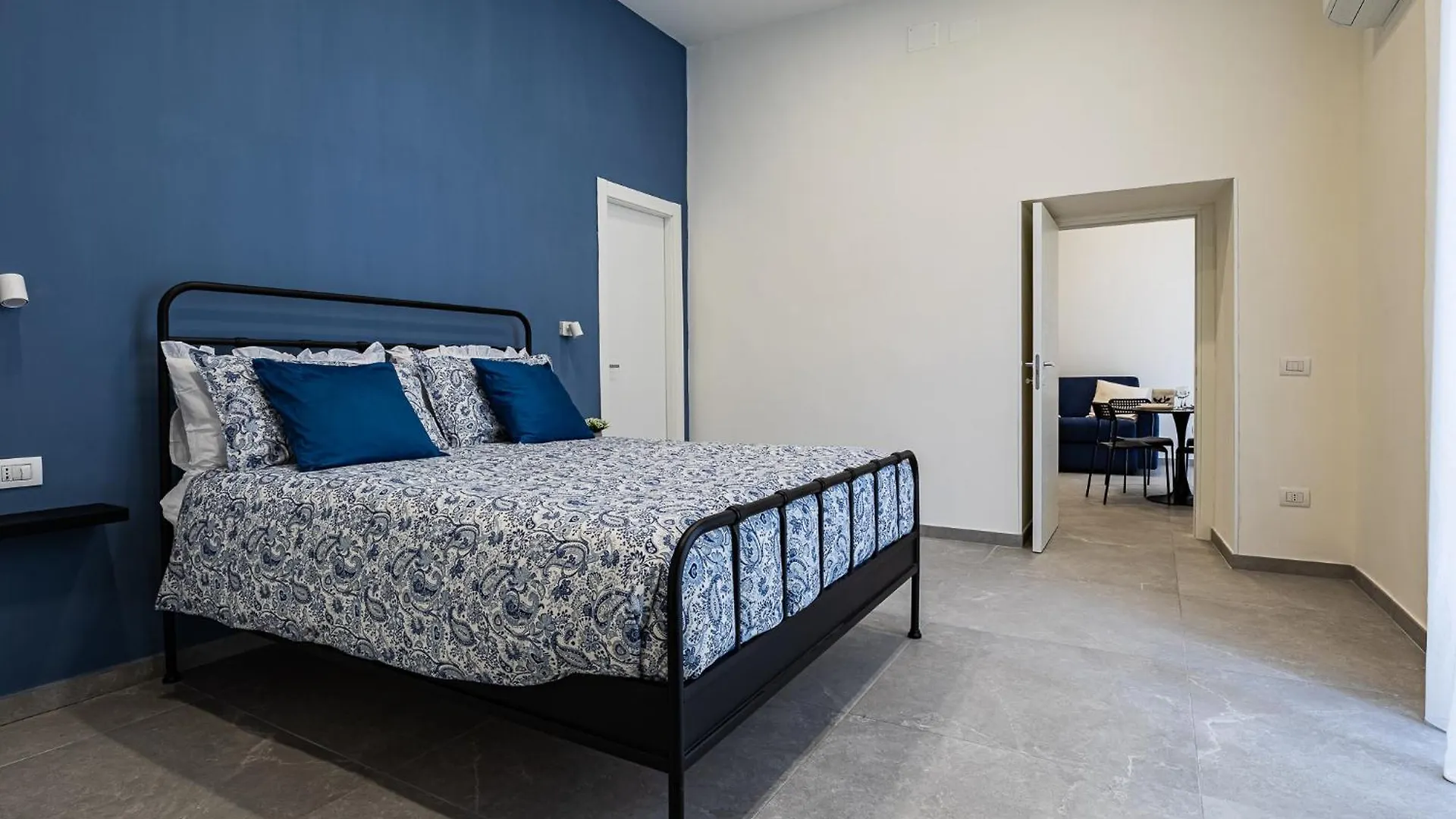 Alyde Apartments Neapel Italien